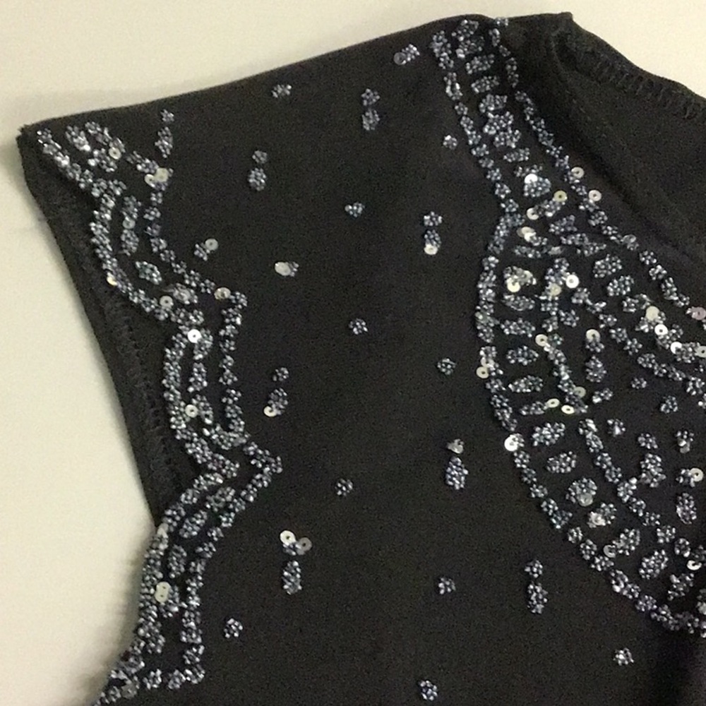 Woman’s blouse from dress barn with sequins. - Picture 9 of 15
